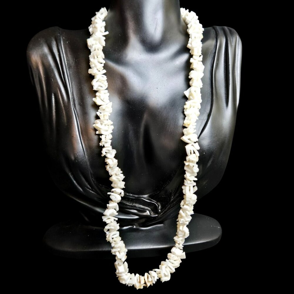 Vintage White Chipped Puka Shell Chip Necklace 22" Barrel Clasp Hawaiian Surfer